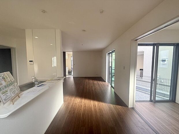 ご家族がコミュニケーションを重ねる大切な空間です。ぜひ現地にて、実際の暮らしをイメージしてください。