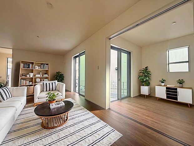 お住まいの中心のLDKは、自然とご家族が集まる癒しの空間です。