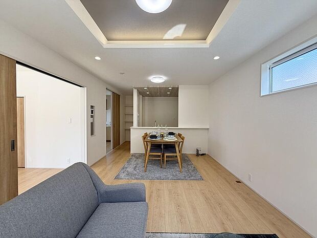 キッチンからLDを見渡すことができる間取りのため、お子様がいらっしゃるご家庭におすすめです。