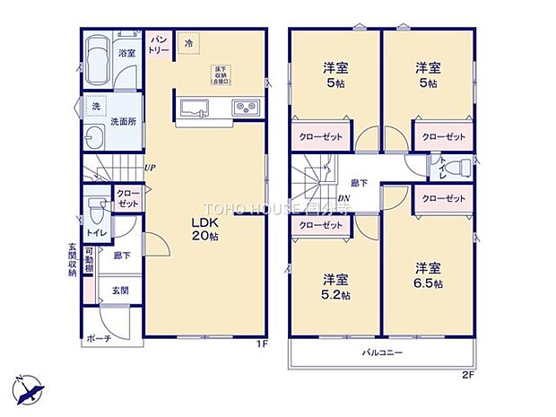 大きなソファセットを設置して、ゆったりと寛ぐことのできる広々としたリビング空間です。