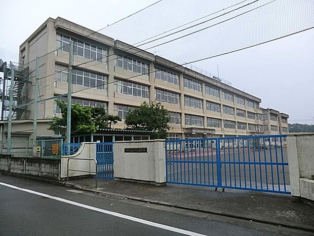 立川市立上砂川小学校まで約1379m