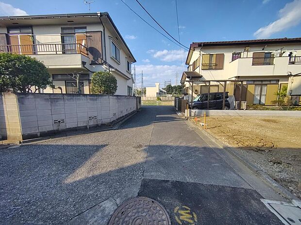 京王線「武蔵野台」駅・西武多摩川線「白糸台」駅まで徒歩9分の立地です。