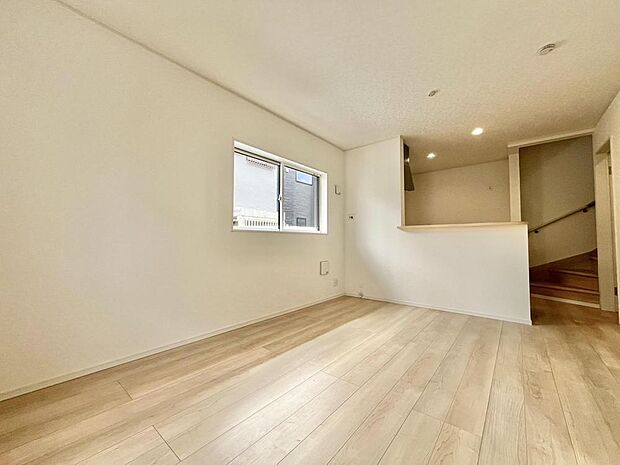 採光・通風に考慮されたLDKです。快適で居心地の良い、家族団らんのひと時をお過ごしいただけます。