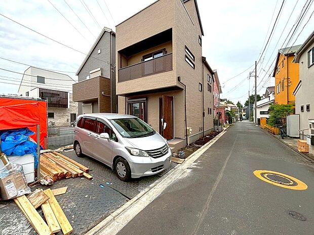 当社は選べる見学メニューをご用意。お客様のご希望・ご都合に合わせてご見学いただけます。