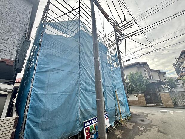 駐車場があります。電車だけでなくお車も利用でき、休日のお出かけの幅が広がりそうです。