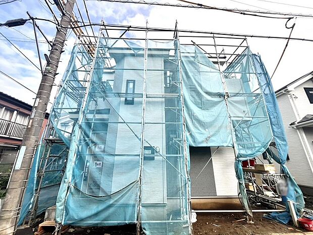 開放感のある角地のため、採光・通風が確保された心地良い住空間が叶います。