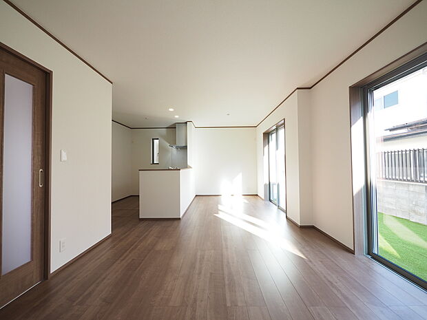 リビングは大切なひとと過ごす癒しの場。笑い声が響き渡る空間になりますように。