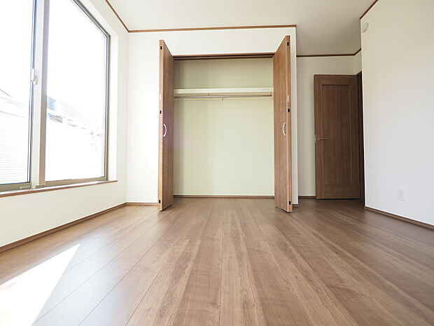 生活スタイルに合わせて、お子様部屋、寝室、テレワーク室など様々な用途で使用できます。