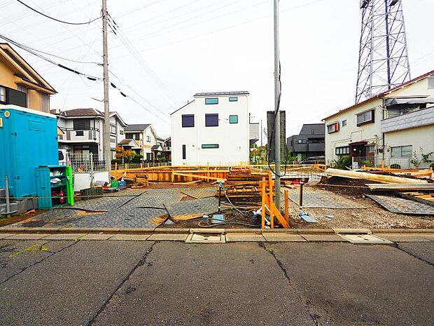現地にて、住まいの実際の日当たりや、周辺の街並み・交通量などをご体感くださいませ。