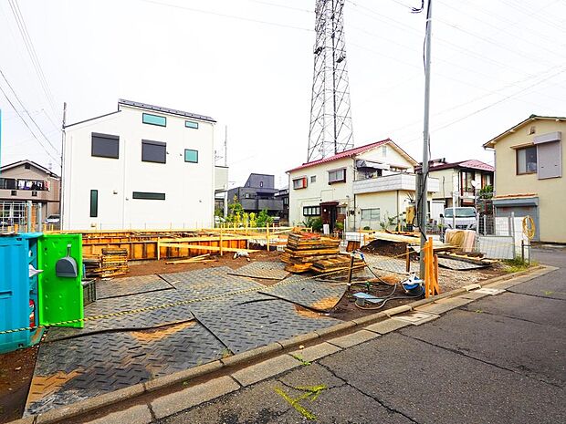 緑の多い自然豊かな住環境で、穏やかな生活が叶います。子育て世帯にもおすすめの立地です。