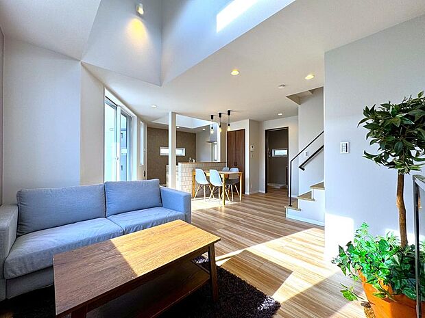 ご家族がコミュニケーションを重ねる大切な空間です。ぜひ現地にて、実際の暮らしをイメージしてください。