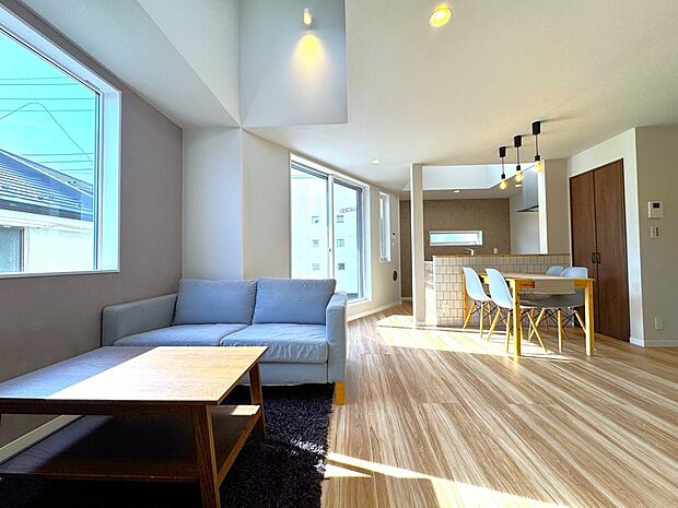 ご家族がリラックスして過ごすことができる、2階LDKが採用されています。