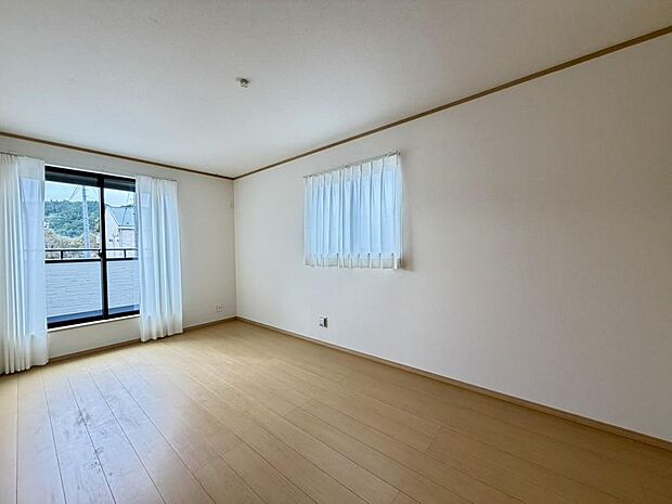 お手入れがしやすい仕様です。普段はフロアモップなどを使って、簡単にお掃除ができそうです。