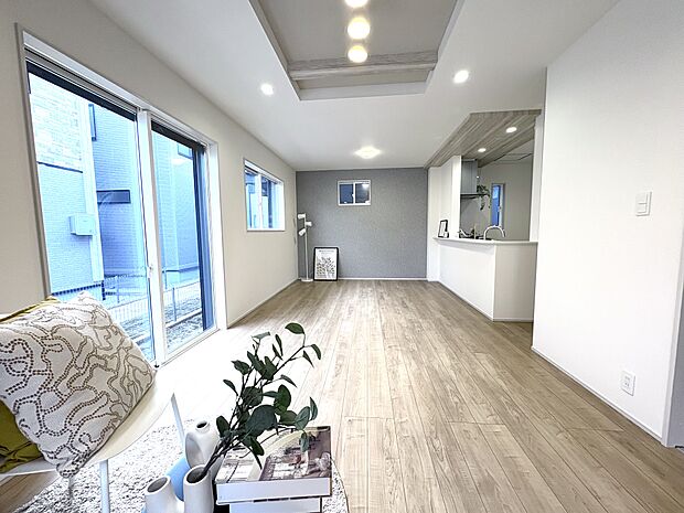 不動産は同じものがありません。少しでも気になったら、まずは本日の販売状況をお問い合わせください。