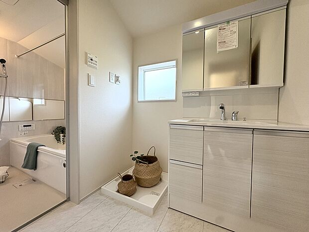 外出前、就寝前など、毎日使用する洗面スペース。ご家族に合った仕様かどうか、お確かめください。