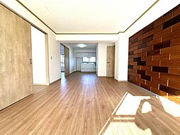 恩多マンション1号棟 3LDKのリビング/ダイニング