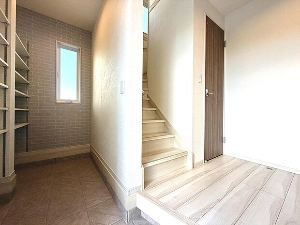 すっきりと片づけることで、さわやかな空間を保つことができます。