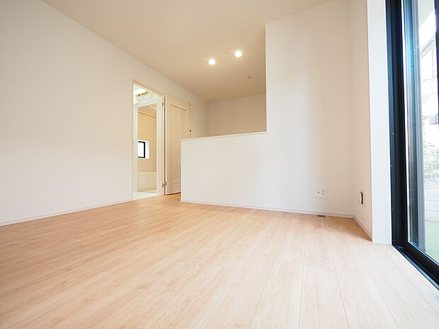 リビングは大切なひとと過ごす癒しの場。笑い声が響き渡る空間になりますように。