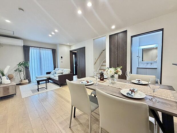 不動産は同じものがありません。少しでも気になったら、まずは本日の販売状況をお問い合わせください。