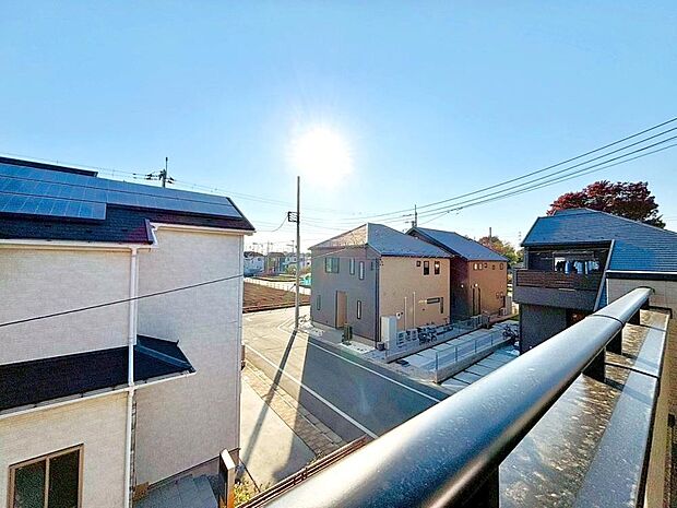 現地からの眺望写真です。街並みの変化や、四季の移ろいを感じることができます。