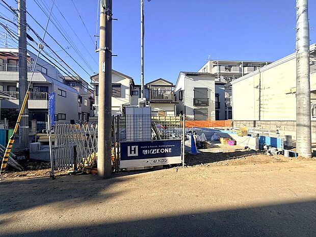 西武国分寺線「恋ヶ窪」駅まで徒歩5分の立地です。通勤・通学、お出かけがスムーズです。