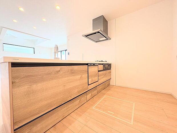 毎日の大切な食事の準備を行うキッチン。シンクの広さや設備など、実際に現地でお確かめください。