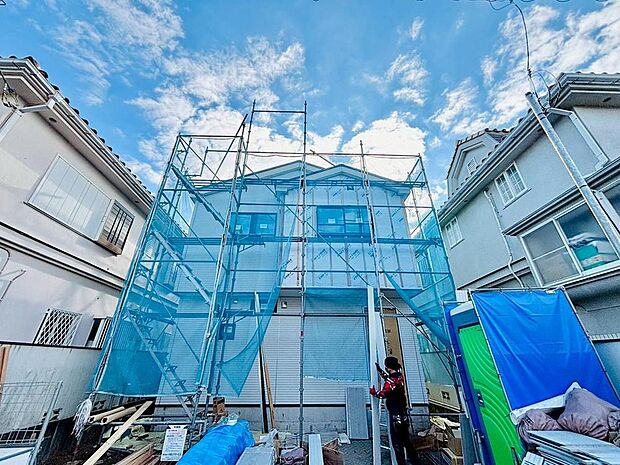 現地だけではなく、周辺の施設・道路など、生活するにあたって重要なポイントも併せてご案内可能です。