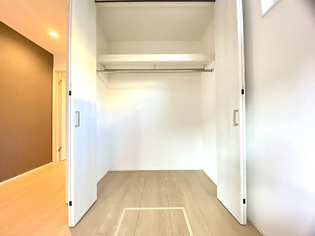 各収納を活用することで、いつでもすっきりとした心地よい住空間を叶えることができます。