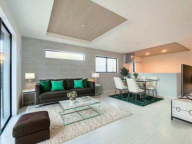 設計士の想いが詰まった、工夫ある住まいです。ご家族皆様揃って、ぜひご見学ください。※CG加工済