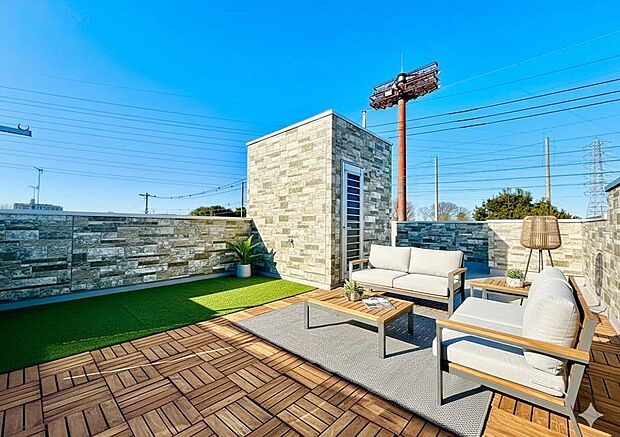 テーブルや椅子を配置して、寛ぎのスペースとしても利用可能。/CG加工有り