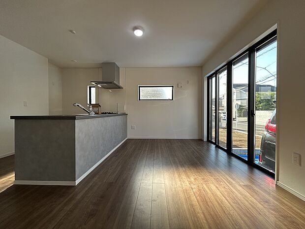 どんな家具も馴染む内装のため、お好みのインテリアコーディネートをお楽しみいただけます。