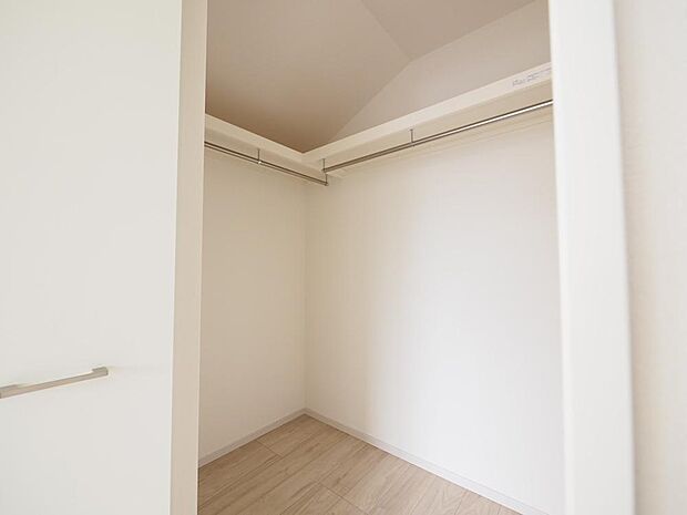 室内各所に収納があります。ご見学の際は、実際の暮らしをイメージして、使い勝手や動線をご確認ください。