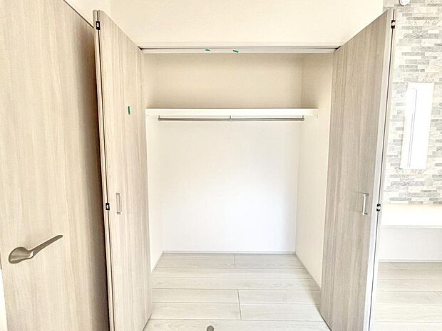 室内各所に収納があります。ご見学の際は、実際の暮らしをイメージして、使い勝手や動線をご確認ください。