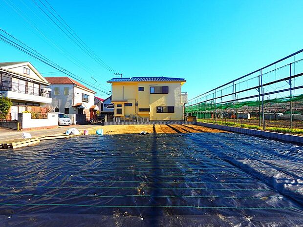 カースペースや、ガーデンスペース、お子様が遊べる庭などの確保もご検討いただけます。