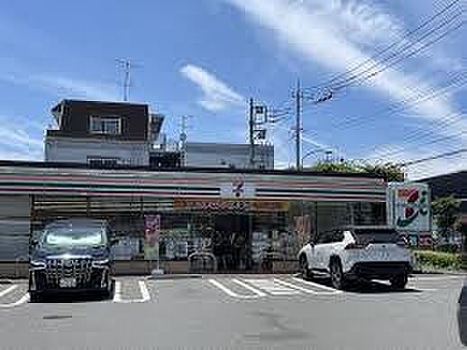 セブンイレブン八王子下柚木2丁目店まで約320m