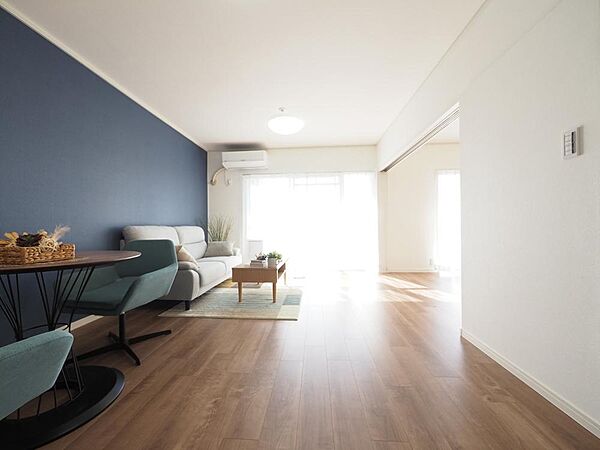 お住まいの中心のLDKは、自然とご家族が集まる癒しの空間です。