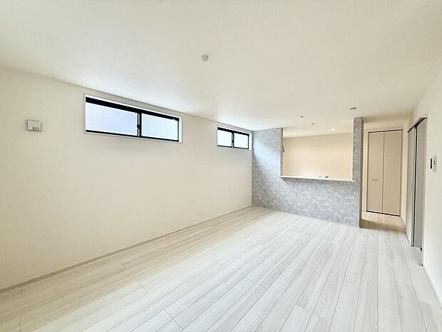 全居室収納付き。LDKにも収納があるため、日用品のストックもすっきりと片づけることができます。