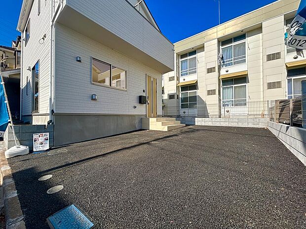 大切なお車を、安心して停めることができそうな駐車場です。