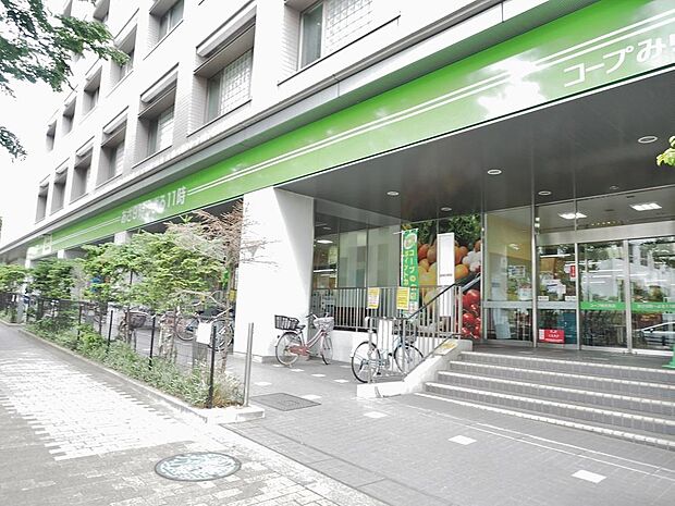 コープ東伏見店まで約617m