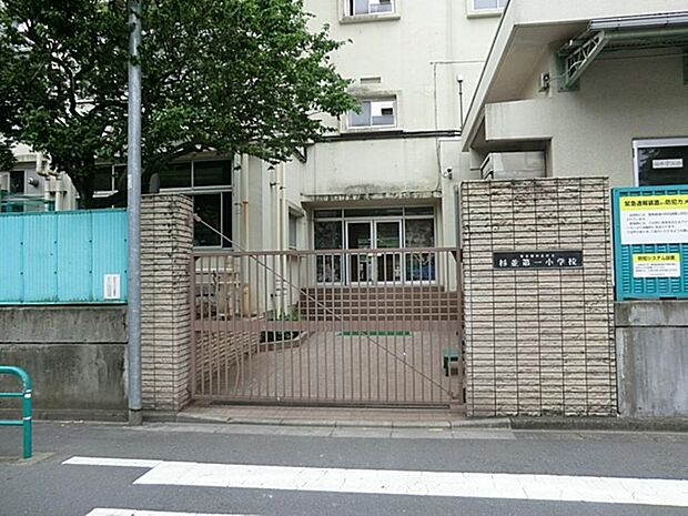 杉並区立杉並第一小学校まで約403m