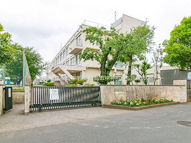 昭島市立福島中学校 850m