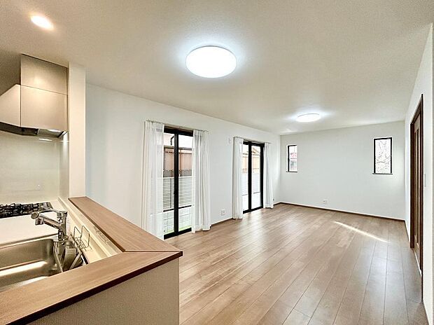 写真と現地では、大きさ・広さの感覚が違います。是非、ご自身の目で確かめてください。