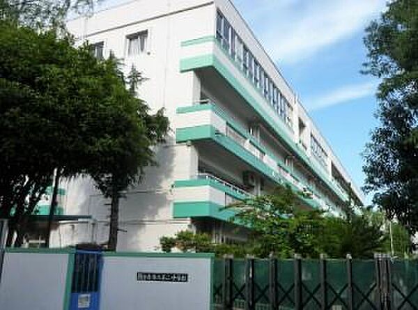 国分寺市立第二中学校まで約664m