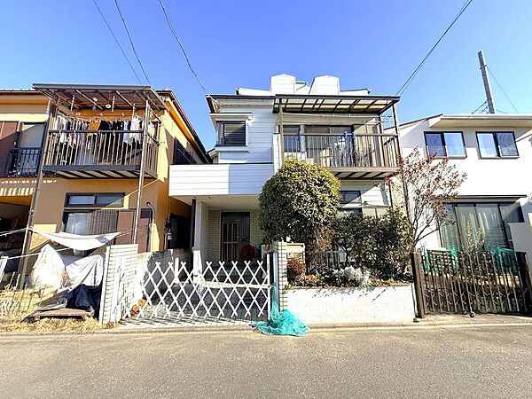 日当たりのよいLDKや収納豊富な住まい等、ご家族のライフスタイルに合った理想の1邸を。