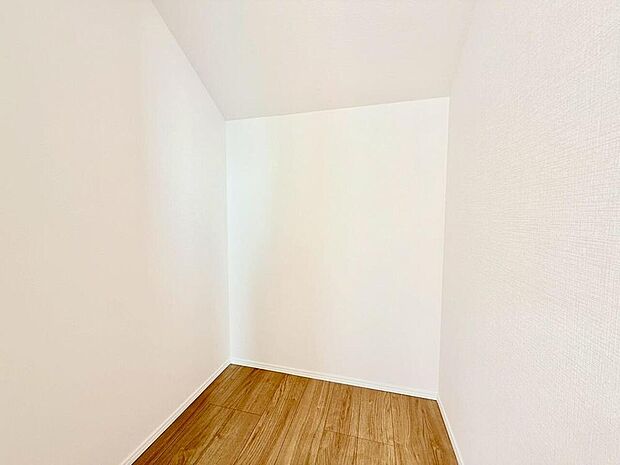 各収納を活用することで、いつでもすっきりとした心地よい住空間を叶えることができます。