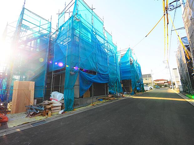 前面道路幅員にゆとりがあり、お車の出し入れも比較的スムーズに行えます。