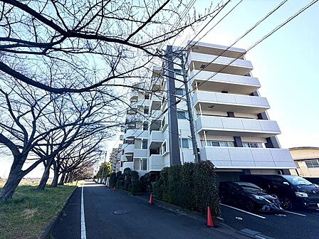JR南武線「南多摩」駅まで徒歩9分の立地です。複数沿線利用可能です。