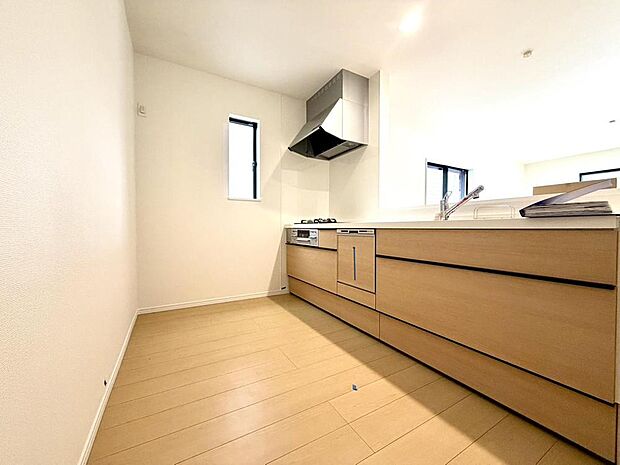 写真だけでは判らないこともあります。設備、仕様などの詳細はお尋ねください。