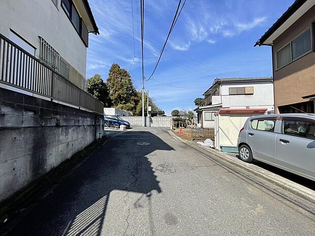 周辺の買い物施設、教育施設などの情報もご案内させていただきます。