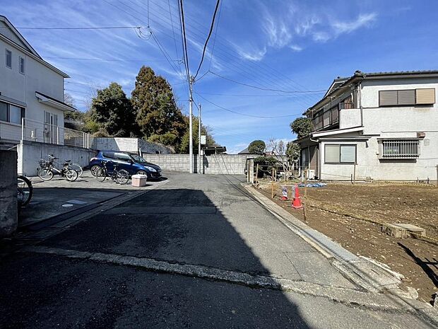 「ネットで見た」とお電話をいただければ、当日のご見学予約も可能です。